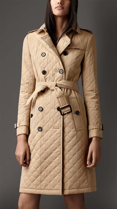 burberry coat that's not double breasted|Burberry art of the trench.